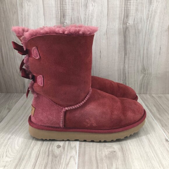 Ugg Boots Womens 7 Bailey Bow II Maroon Suede Slip On Lined Winter - Picture 1 of 12